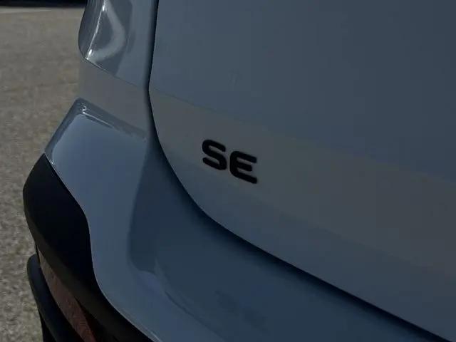 2026 Volkswagen Taos SE Black