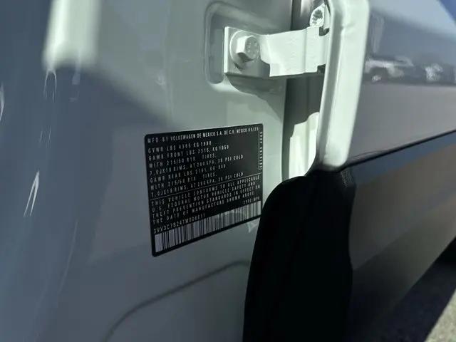2026 Volkswagen Taos SE Black