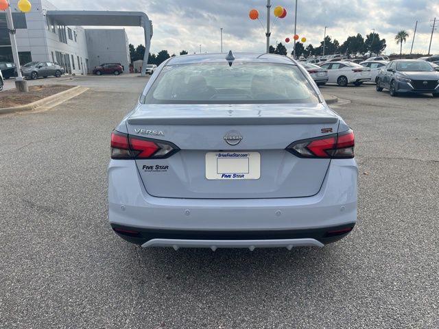2025 Nissan Versa 1.6 SR