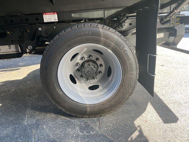 2025 Ford F-550 XL