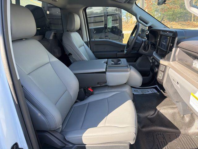 2025 Ford F-550 XL