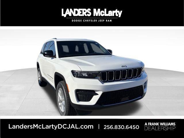 2025 Jeep Grand Cherokee GRAND CHEROKEE LAREDO 4X2
