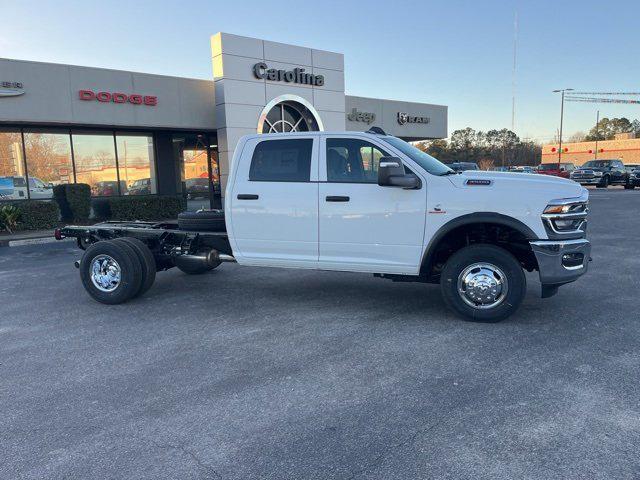 2026 RAM Ram 3500 Chassis Cab RAM 3500 TRADESMAN CREW CAB CHASSIS 4X4 60 CA