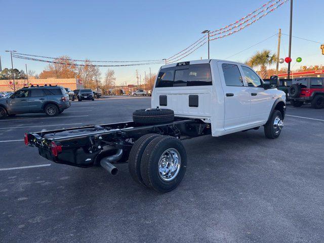 2026 RAM Ram 3500 Chassis Cab RAM 3500 TRADESMAN CREW CAB CHASSIS 4X4 60 CA