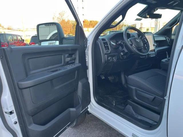2026 Ram 3500 Chassis Cab Tradesman/Big Horn