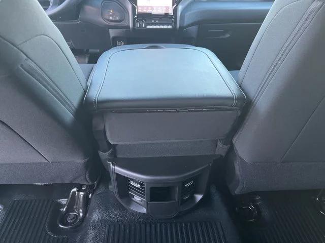 2026 Ram 3500 Chassis Cab Tradesman/Big Horn