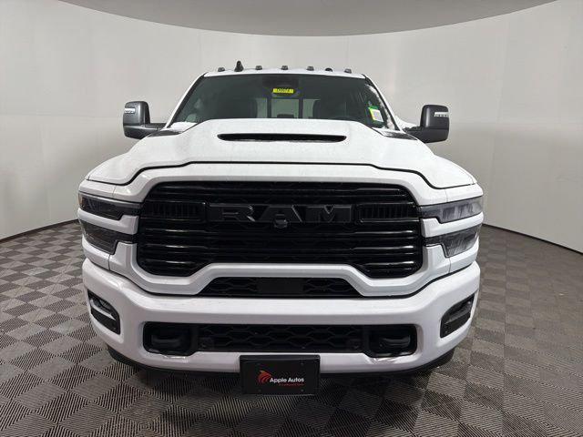 2026 RAM Ram 3500 RAM 3500 LARAMIE CREW CAB 4X4 64 BOX