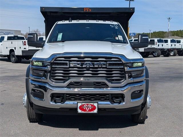 2026 RAM Ram 5500 Chassis Cab RAM 5500 TRADESMAN CHASSIS CREW CAB 4X4 84 CA 2026 RAM Ram 5500 Chassis Cab RAM 5500 TRADESMAN CHASSIS CREW CAB 4X4 84 CA