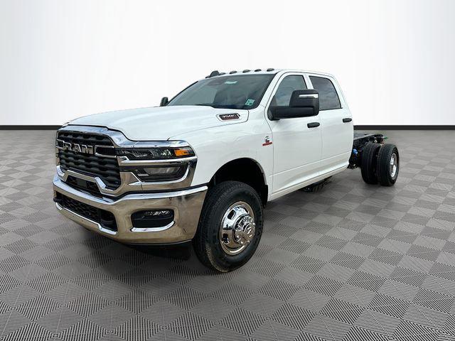 2026 RAM Ram 3500 Chassis Cab RAM 3500 TRADESMAN CREW CAB CHASSIS 4X4 60 CA 2026 RAM Ram 3500 Chassis Cab RAM 3500 TRADESMAN CREW CAB CHASSIS 4X4 60 CA