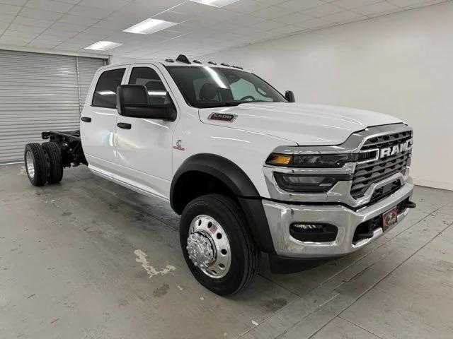 2026 RAM Ram 5500 Chassis Cab RAM 5500 TRADESMAN CHASSIS CREW CAB 4X4 84 CA