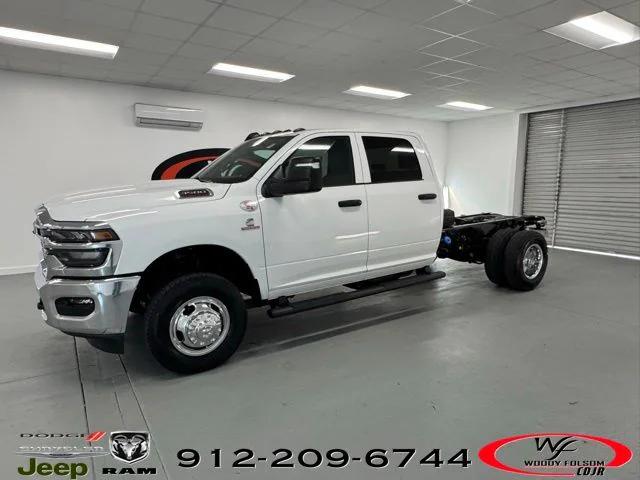 2026 RAM Ram 3500 Chassis Cab RAM 3500 TRADESMAN CREW CAB CHASSIS 4X4 60 CA 2026 RAM Ram 3500 Chassis Cab RAM 3500 TRADESMAN CREW CAB CHASSIS 4X4 60 CA