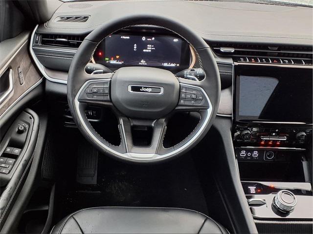 2025 Jeep Grand Cherokee GRAND CHEROKEE LIMITED 4X4 2025 Jeep Grand Cherokee GRAND CHEROKEE LIMITED 4X4