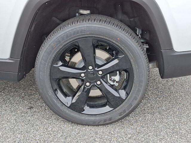 2025 Jeep Grand Cherokee L Altitude X 4x4