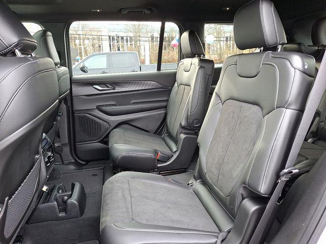 2025 Jeep Grand Cherokee L Altitude X 4x4