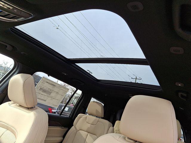 2025 Jeep Grand Cherokee L Limited 4x4