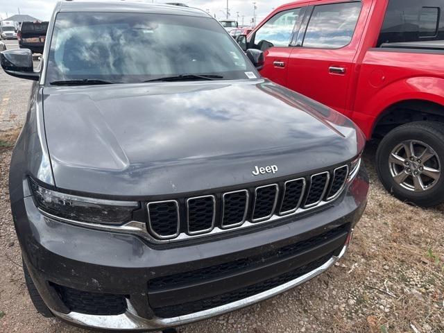 2022 Jeep Grand Cherokee L Laredo 4x4 2022 Jeep Grand Cherokee L Laredo 4x4