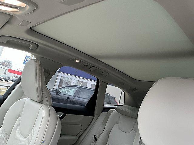 2026 Volvo XC60 Plug-In Hybrid Ultra, T8 AWD Electric/Gasoline, Dark