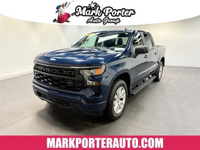2023 Chevrolet Silverado 1500 4WD Crew Cab Short Bed Custom