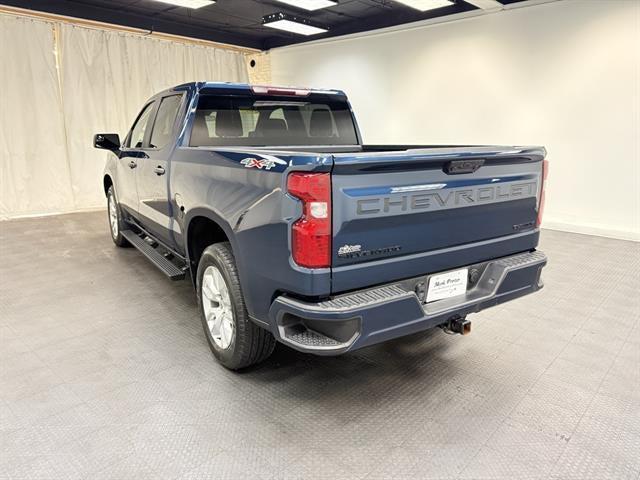 2023 Chevrolet Silverado 1500 4WD Crew Cab Short Bed Custom
