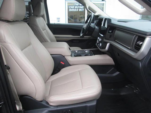 2023 Ford Expedition XLT MAX
