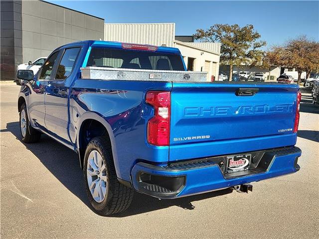 2022 Chevrolet Silverado 1500 2WD Crew Cab Short Bed Custom