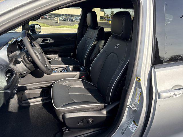 2026 Chrysler Pacifica Limited AWD