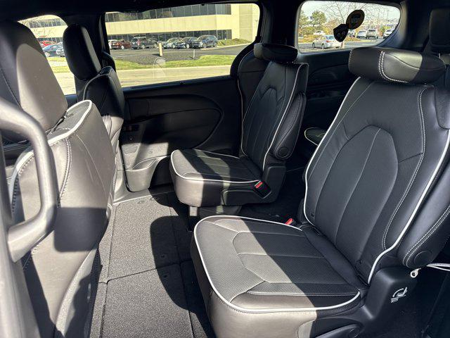 2026 Chrysler Pacifica Limited AWD