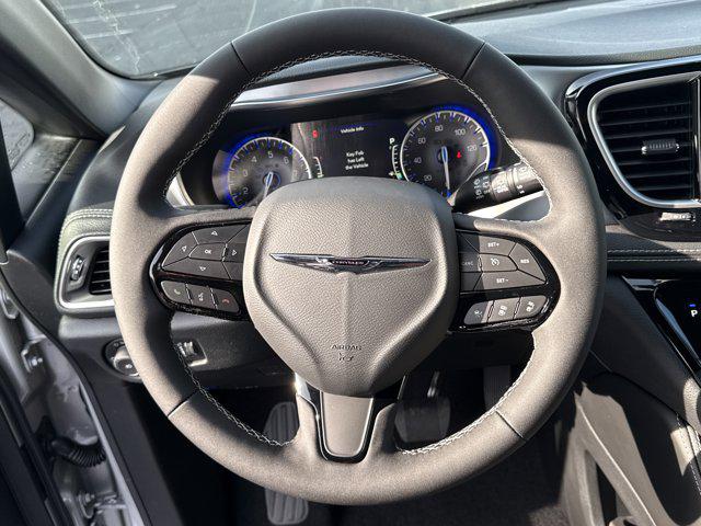 2026 Chrysler Pacifica Limited AWD