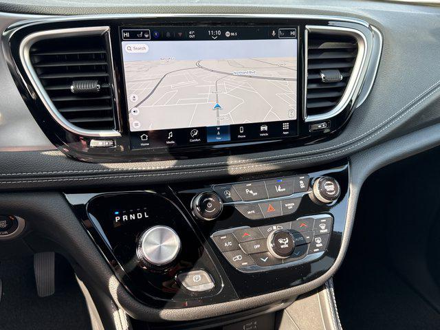 2026 Chrysler Pacifica Limited AWD