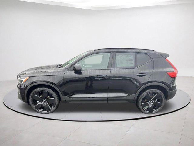2026 Volvo XC40 B5 Ultra Black Edition