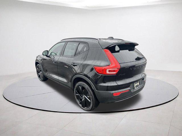 2026 Volvo XC40 B5 Ultra Black Edition