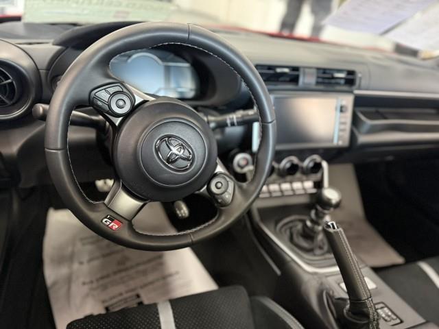 2025 Toyota GR86 Premium [4]