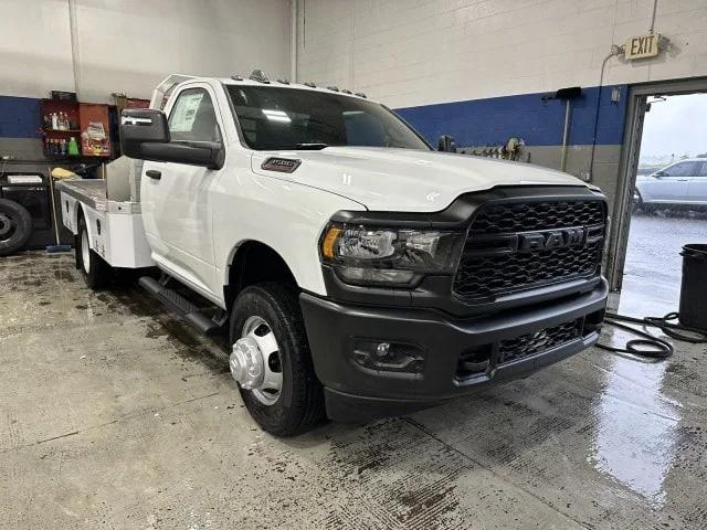 2024 RAM Ram 3500 Chassis Cab RAM 3500 TRADESMAN CHASSIS REGULAR CAB 4X4 60 CA