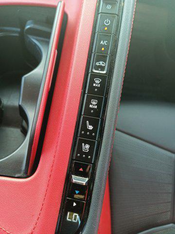 2023 Chevrolet Corvette Stingray RWD Convertible 2LT