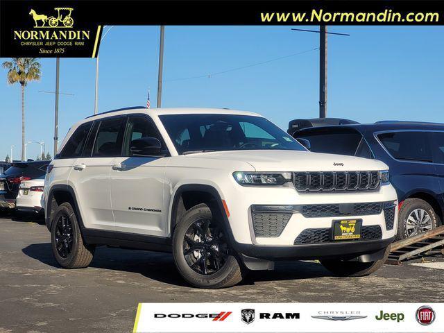 2026 Jeep Grand Cherokee GRAND CHEROKEE LAREDO ALTITUDE 4X2