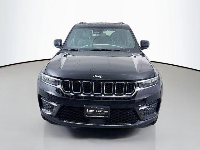 2025 Jeep Grand Cherokee GRAND CHEROKEE LAREDO 4X4