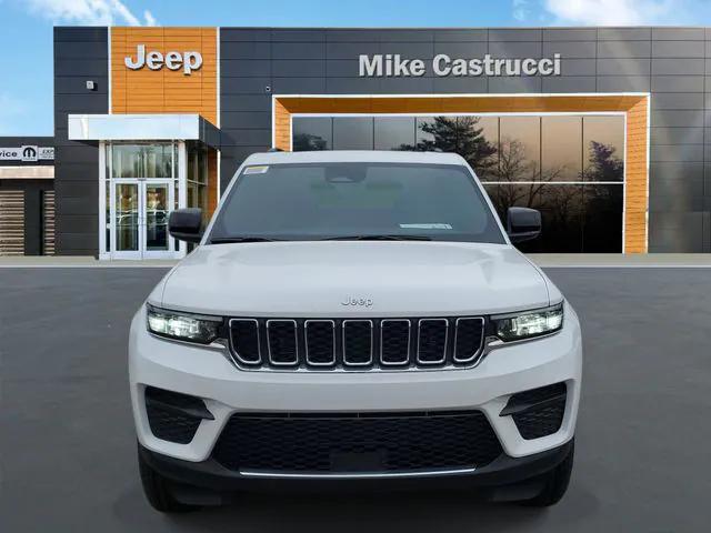 2025 Jeep Grand Cherokee GRAND CHEROKEE LAREDO X 4X4