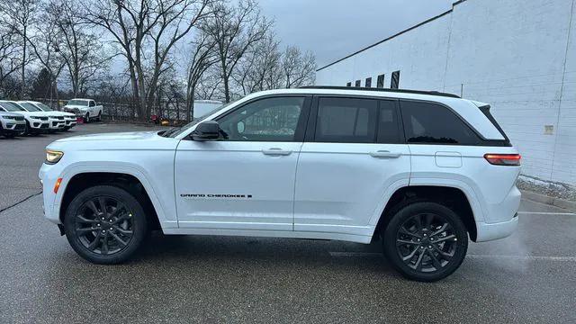 2026 Jeep Grand Cherokee GRAND CHEROKEE LIMITED RESERVE 4X4