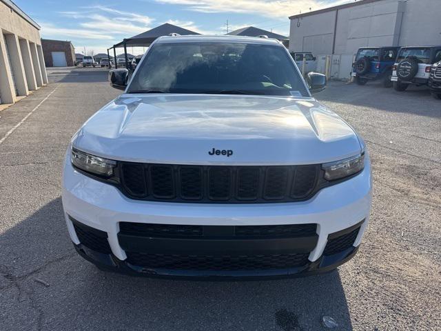 2025 Jeep Grand Cherokee GRAND CHEROKEE L ALTITUDE 4X2 2025 Jeep Grand Cherokee GRAND CHEROKEE L ALTITUDE 4X2