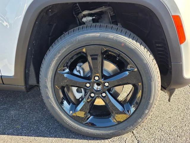 2026 Jeep Grand Cherokee Limited 4x2