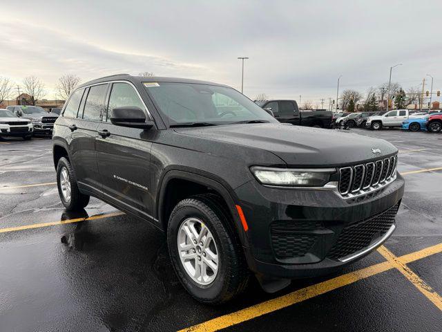 2025 Jeep Grand Cherokee GRAND CHEROKEE LAREDO 4X4