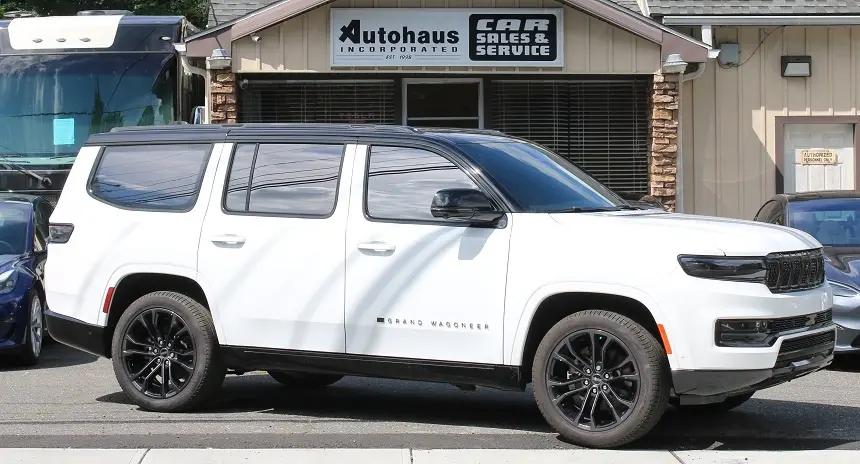 2023 Jeep Grand Wagoneer Obsidian 4x4 for sale in Naugatuck, CT