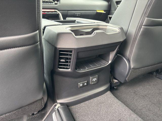 2026 Toyota Tundra Limited CrewMax 6.4' Bed