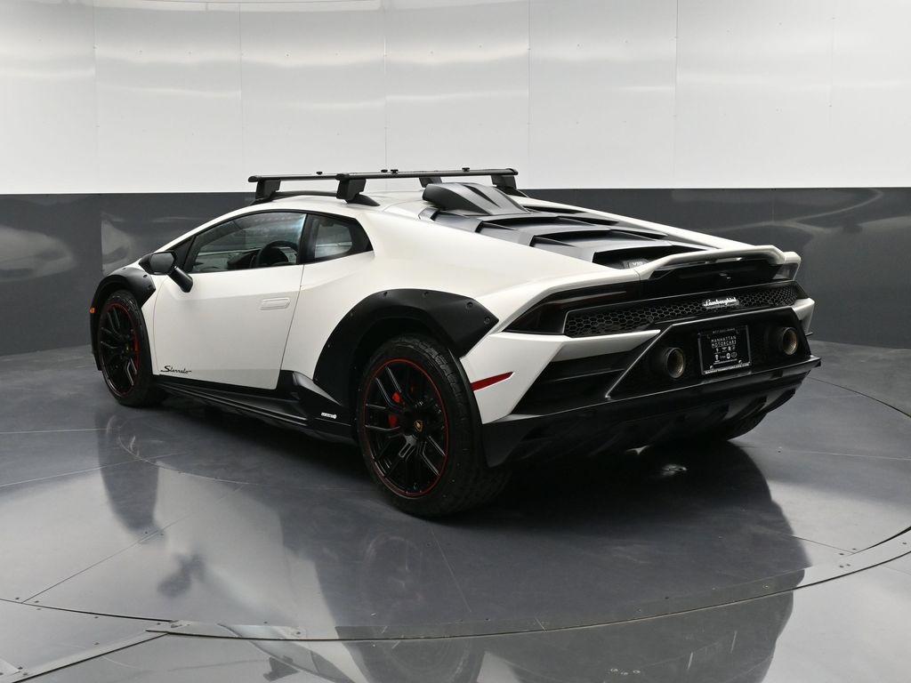 2024 Lamborghini Huracan Sterrato Base photo 4
