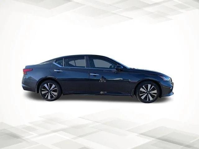 2021 Nissan Altima SV FWD