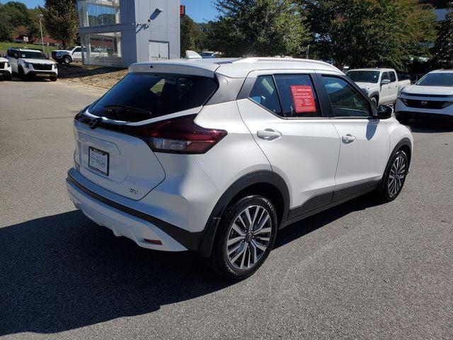 2023 Nissan Kicks SV Xtronic CVT