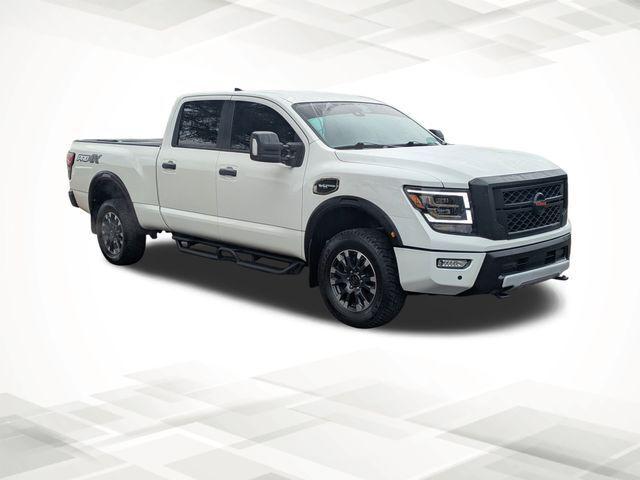 2022 Nissan TITAN XD Crew Cab PRO-4X 4x4 2022 Nissan TITAN XD Crew Cab PRO-4X 4x4