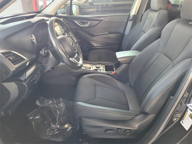 2023 Subaru Forester Premium 2023 Subaru Forester Premium