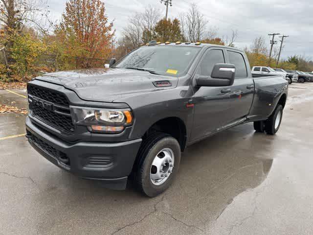 2024 RAM 3500 Tradesman Crew Cab 4x4 8 Box