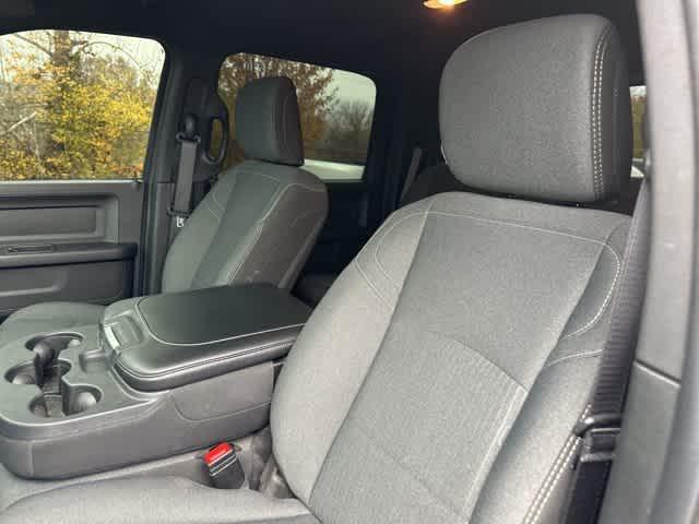 2024 RAM 3500 Tradesman Crew Cab 4x4 8 Box